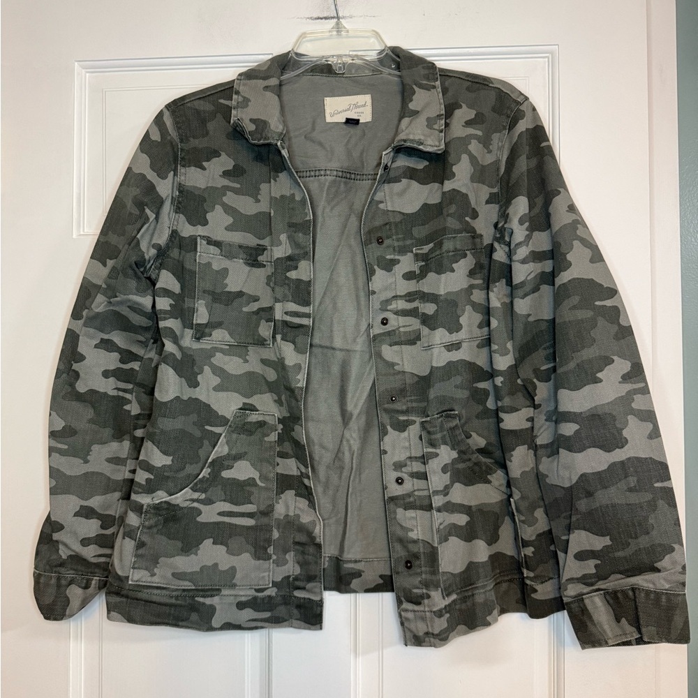 Universal Threat Camo Jacket